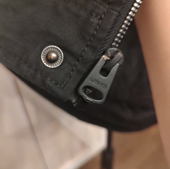 LEVI'S XXL Black Quilted Jacket - Picture 3 of 5